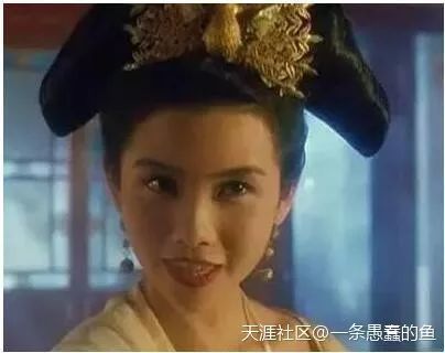 曾柔曾柔早年丧父,受父亲遗命拜司徒伯雷为师,这位王屋派掌门人是位