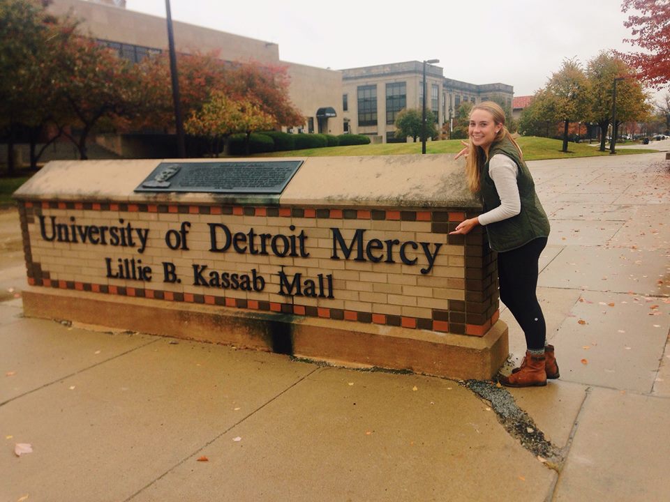 底特律大学地理位置优越卓越的教育计划和优质的办学质量等多种优势