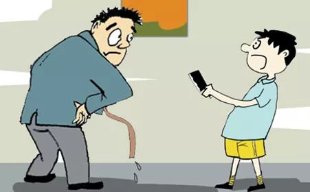 福建一父子因学校作业激烈争吵12岁儿子竟拿水果刀与亲爹对峙