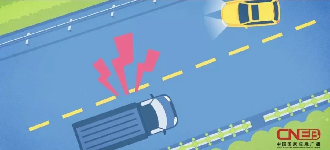 车辆转弯时,前内轮与后内轮转弯半径之差,就叫内轮差, 这个区域简直是