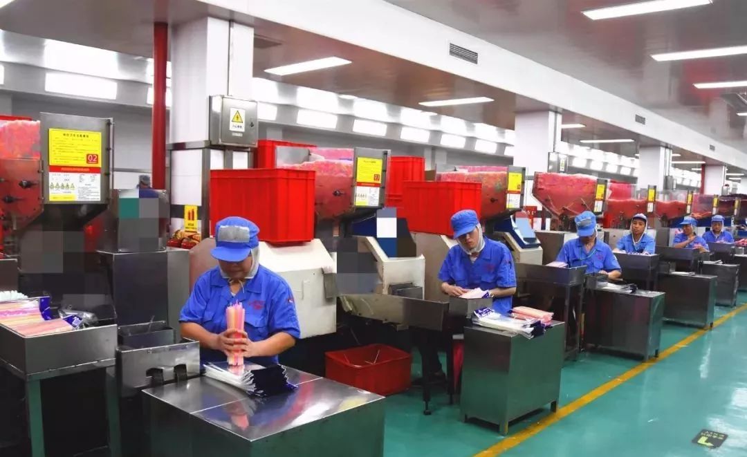 双童开展员工职业技能大赛看各位吸管专家的技艺切磋