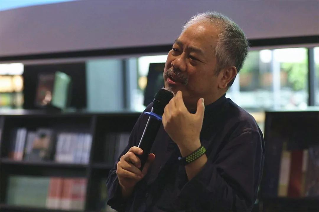本次读书分享会邀请了来自台湾大学的孙中兴教授作为主讲.