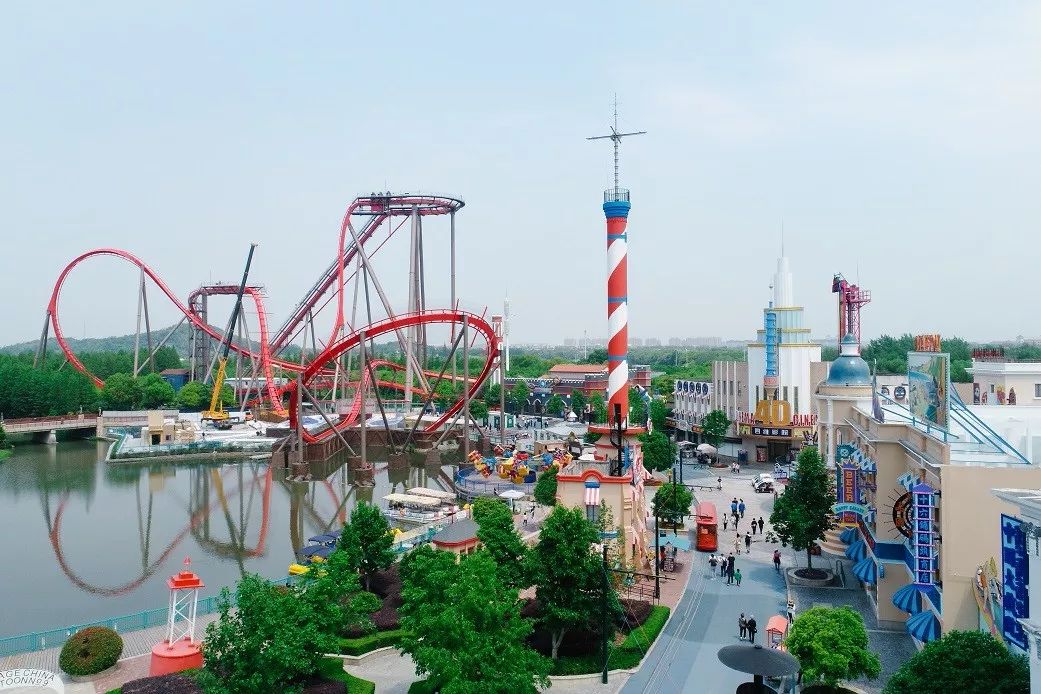 上海欢乐谷给自己和孩子留下一个难忘的回忆吧!