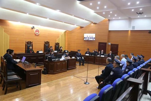 扫黑除恶扎赉特旗法院公开宣判辖区首例涉黑刑事案件