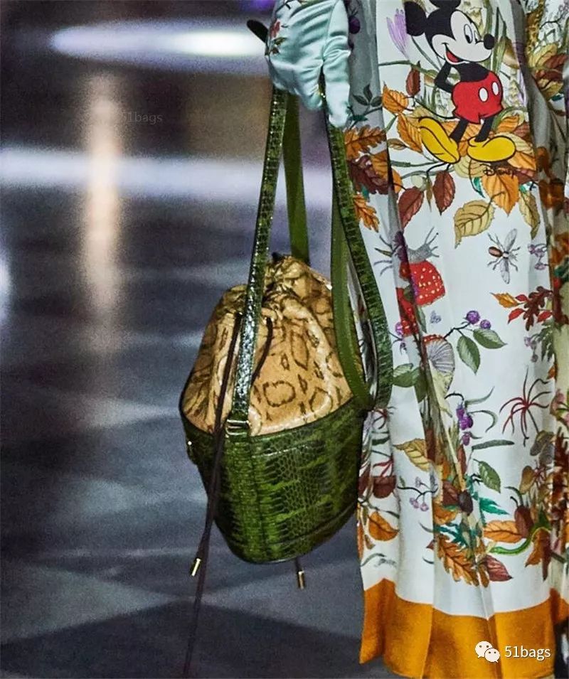 拿着手电筒去考古gucci2020早春度假系列发布