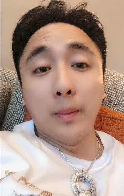 散打要与快手决裂了疑似倒流引人非议网友还不都是为了钱