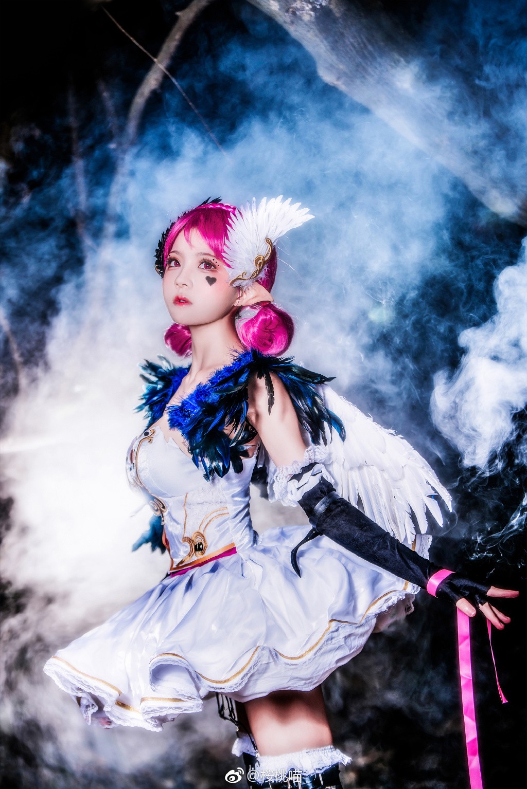 原作:王者荣耀  角色:小乔天鹅之梦  cn:桜桃喵  摄影:西瓜呆毛汪