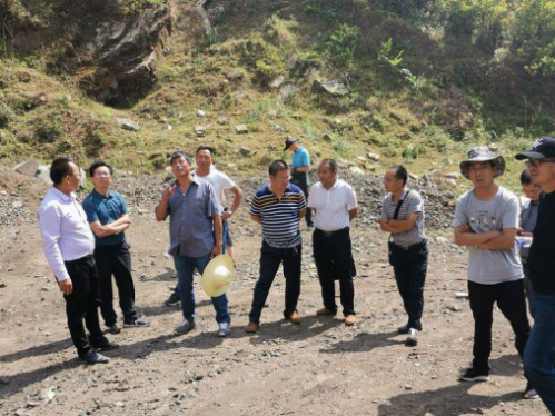 67副县长熊国志率队开展轿子山保护区环境问题现场核查工作