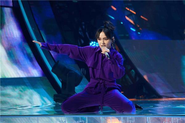 本期他将乘胜追击,继续带来说唱歌曲《nono》.