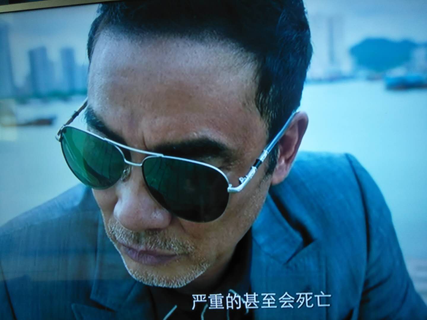 原创深度解析破冰行动中任达华跟黄景瑜的父子情缘