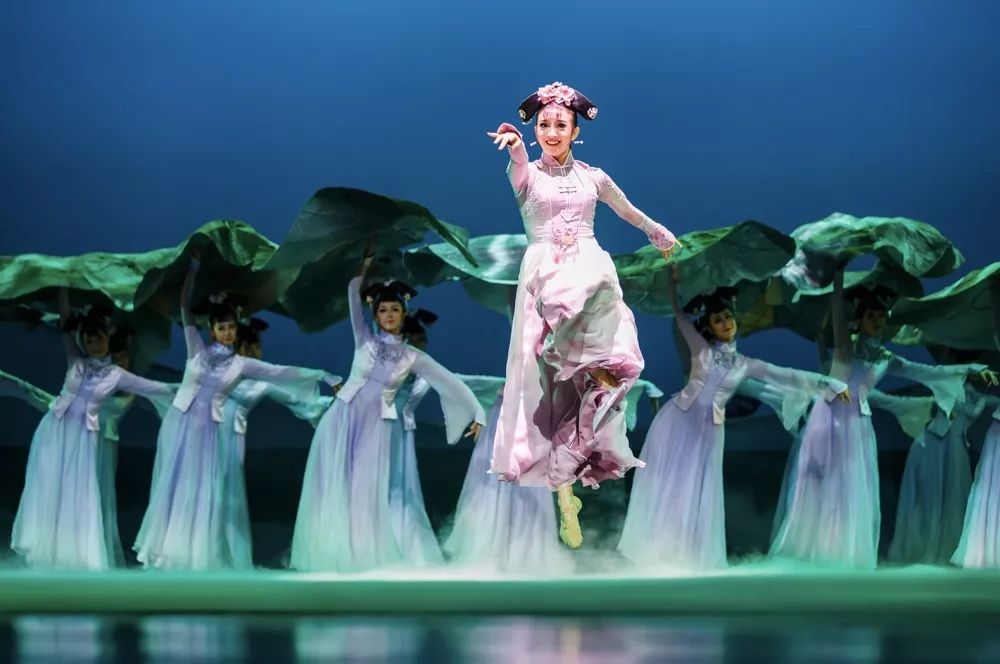 南宁剧场最新开票新时代中国古典舞剧人生若只如初见再现纳兰性德传奇