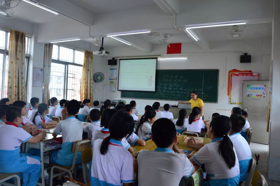 罗村下柏小学图片