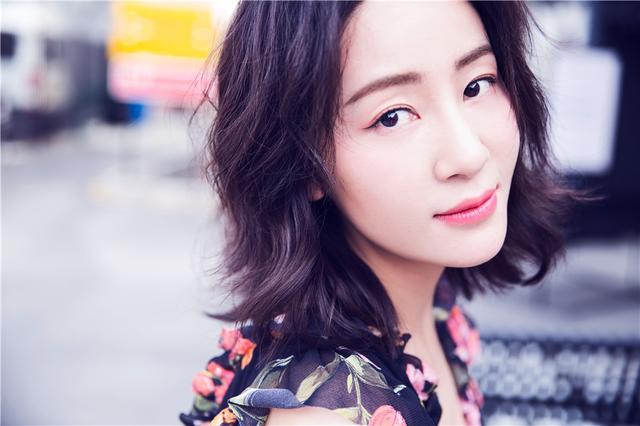 破冰行动今晚收网抓鱼李凤栖晋升国民女神新范本