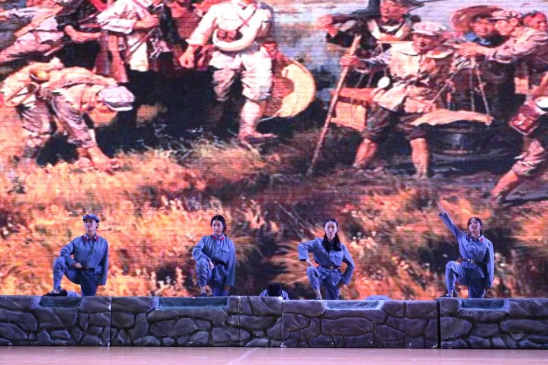 头条丨绚丽新时代 艺术绽芳华