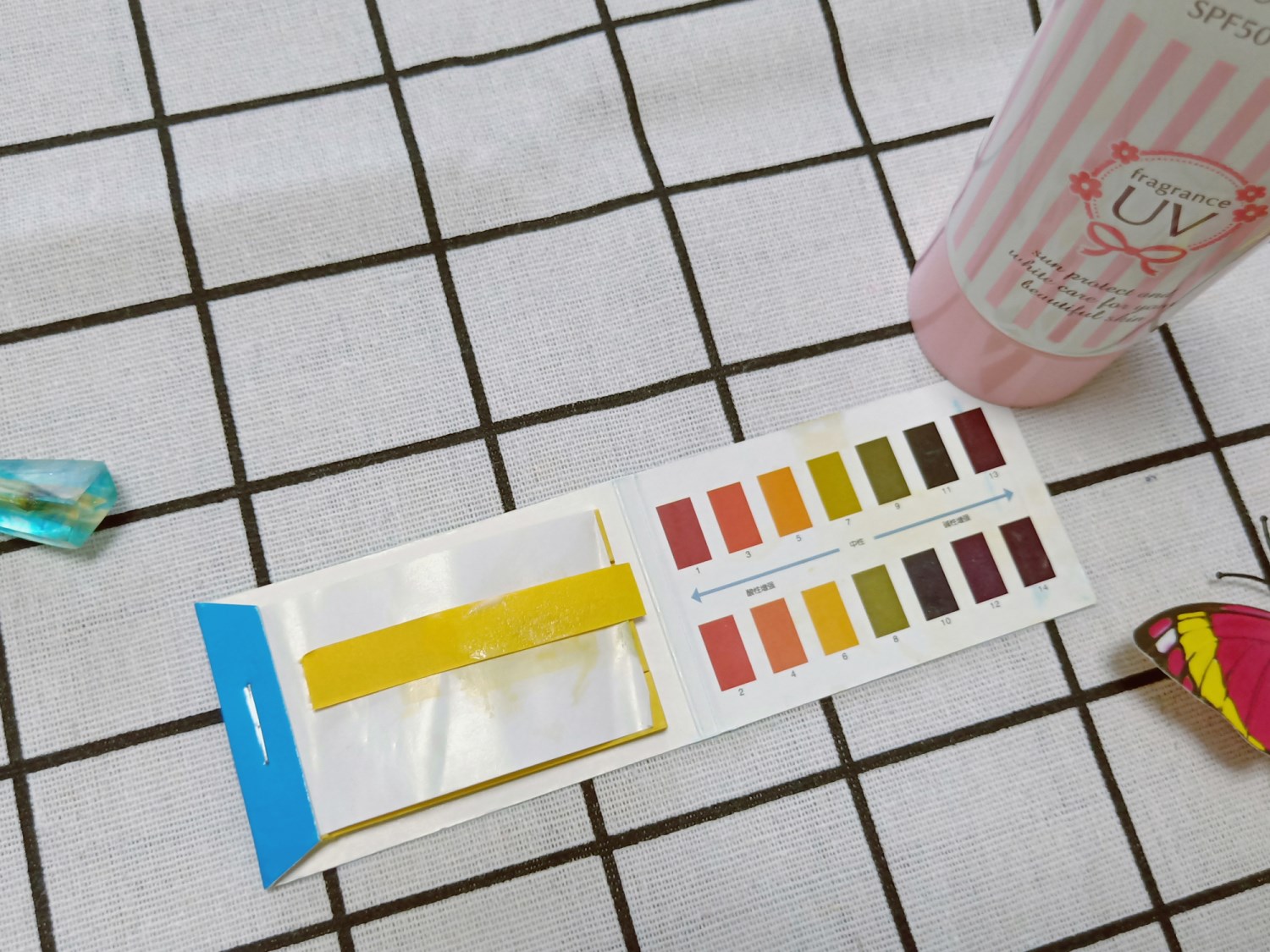 pa    ,在紫外线强度中上等的环境里用防晒卡测试,涂了防晒霜的卡还是