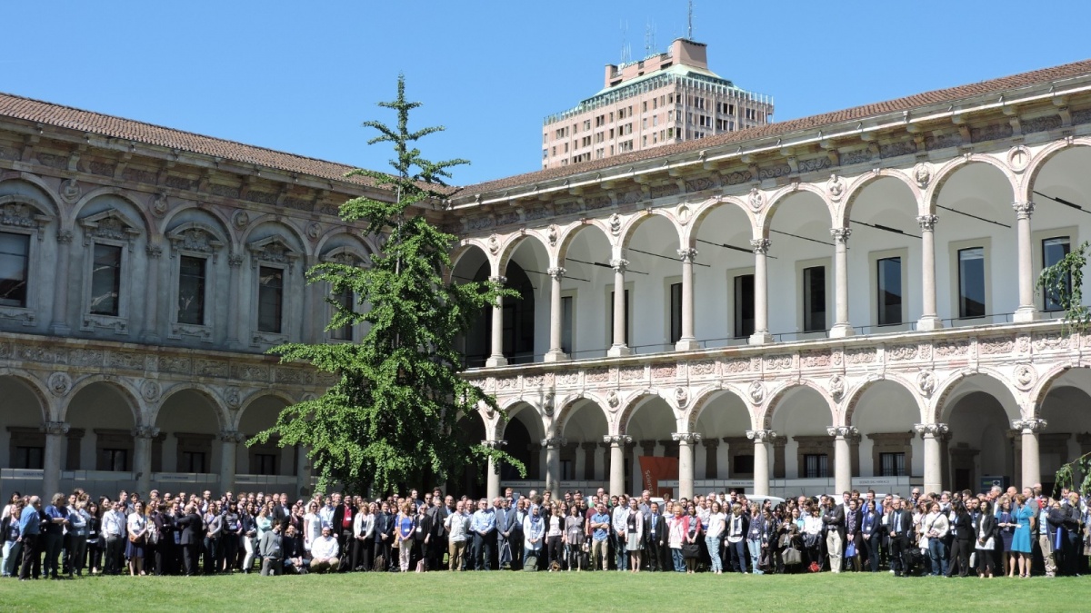 和米兰大学同年成立的米兰比可卡大学,是意大利著名的经济大学,又被称