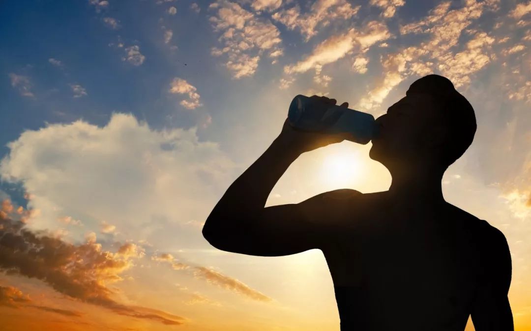 夏天这四件事会耗干你的阳气,尤其是第三件!(快看)