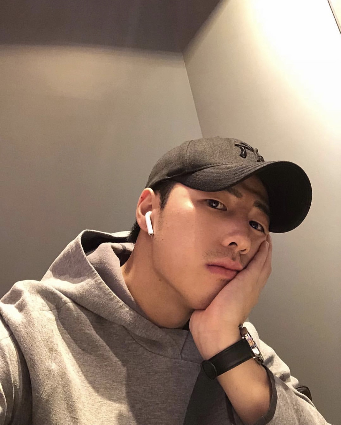 原创欧巴带你打破肌肉男孩定视舞台剧主角教你学穿衣