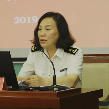 李庆霞,付晓莉,贺方作为学员代表分别围绕学习主题进