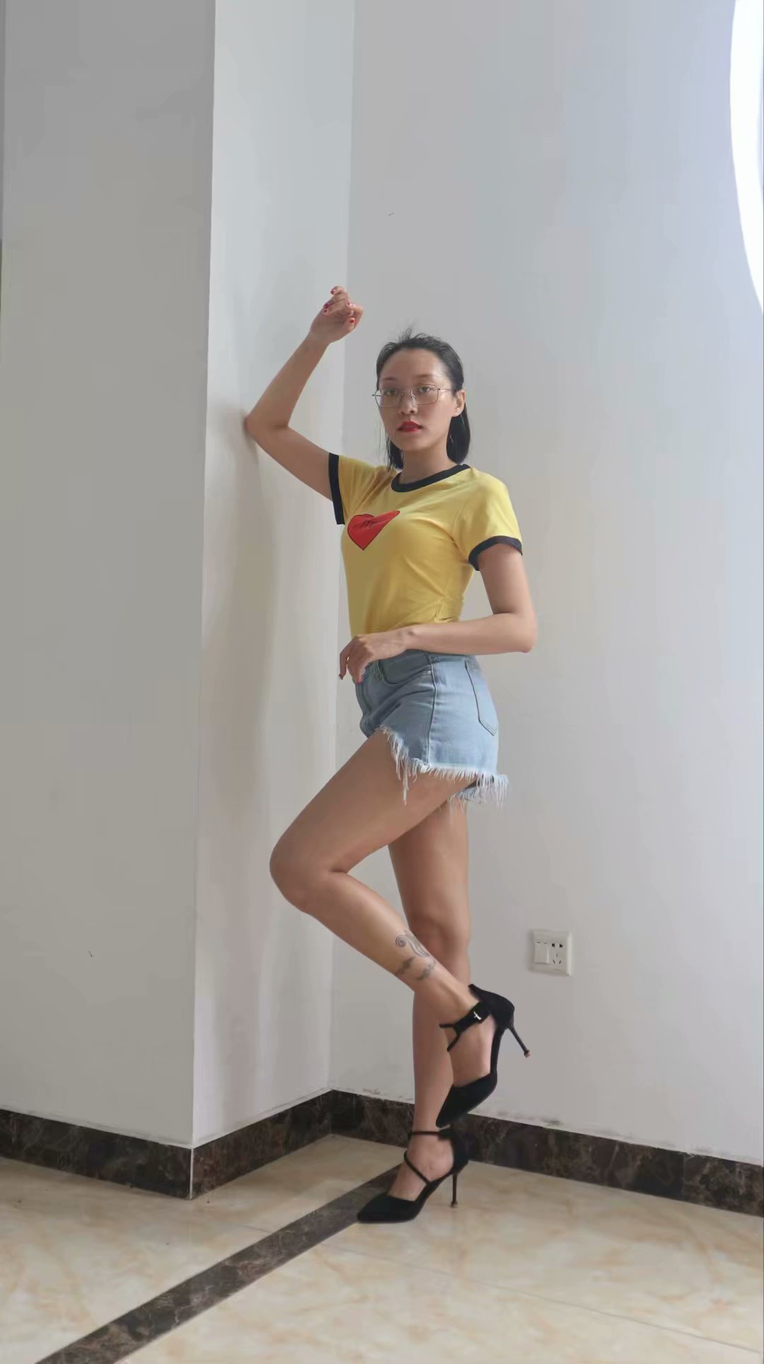 模特老师杨芳芳她用自己的经历为美赋予了不一样的意义