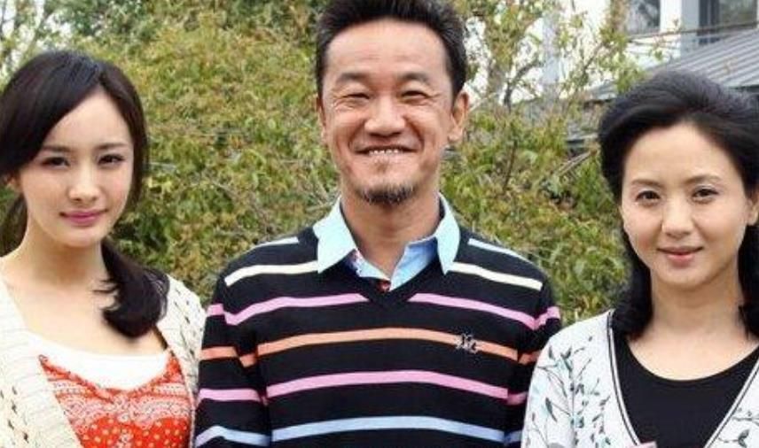 妻子出轨他净身出户,离婚25年后期子患癌被抛弃,他照顾到离世_陈为民