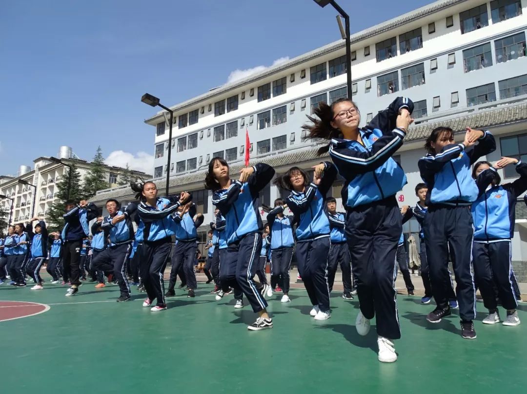 回眸61凝望都是深情的牵挂玉溪一中分校吴校长致全体毕业生