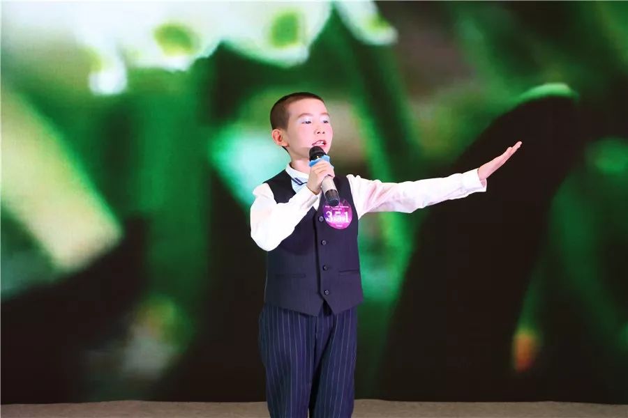 杨涵羽342号选手 代子越337号选手 侯钰婷336号选手 古再丽努尔331号