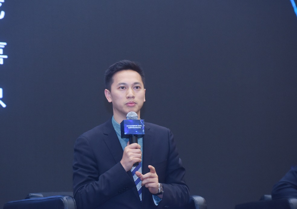 龙湖智慧服务品质为本科技为翼