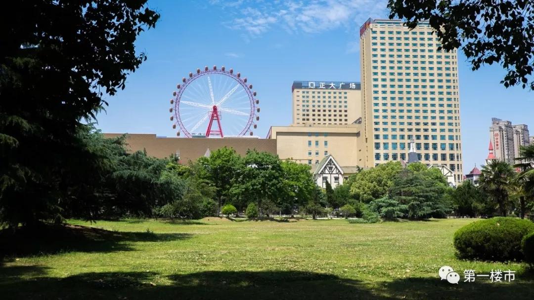 再见明珠广场正大摩天轮即将转动