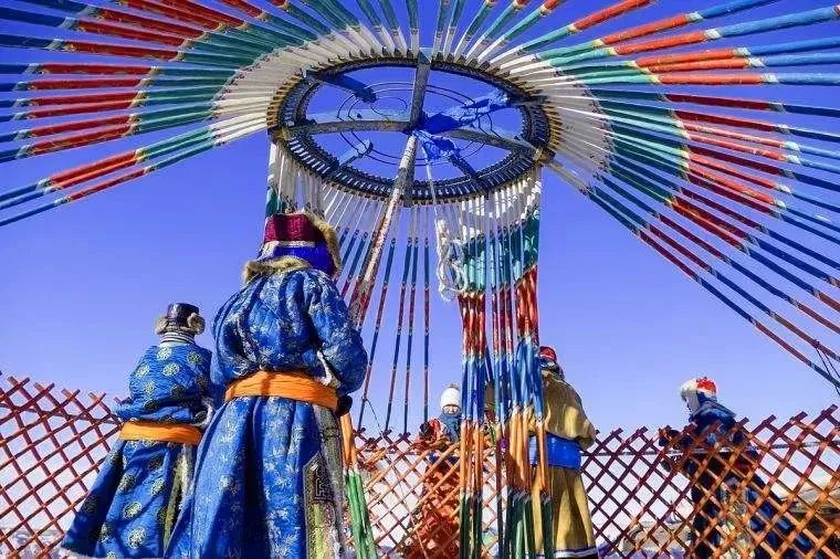 牧民家访,学奏马头琴