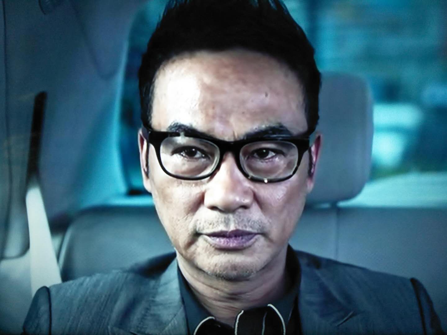 原创深度解析破冰行动中任达华跟黄景瑜的父子情缘