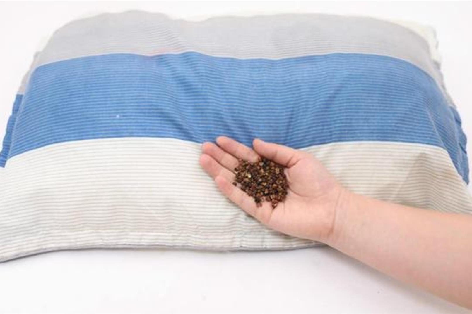 把花椒放在枕头底下作用真强大男人女人都用得上回家去试试