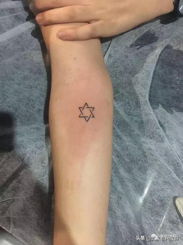 大家都在纹的「六芒星」,到底是啥意思?