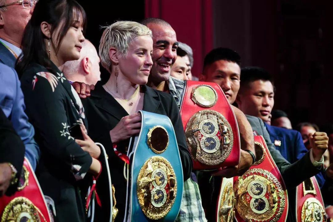 第36届 ibf 年度颁奖晚会感动落幕!大奖被谁抱回家?_拳击