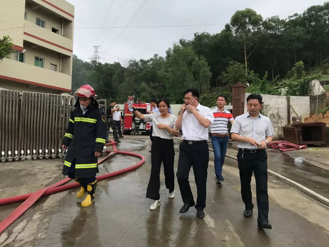 花山镇儒林村一工业园内发生火灾,花都消防连续奋战十几小时!