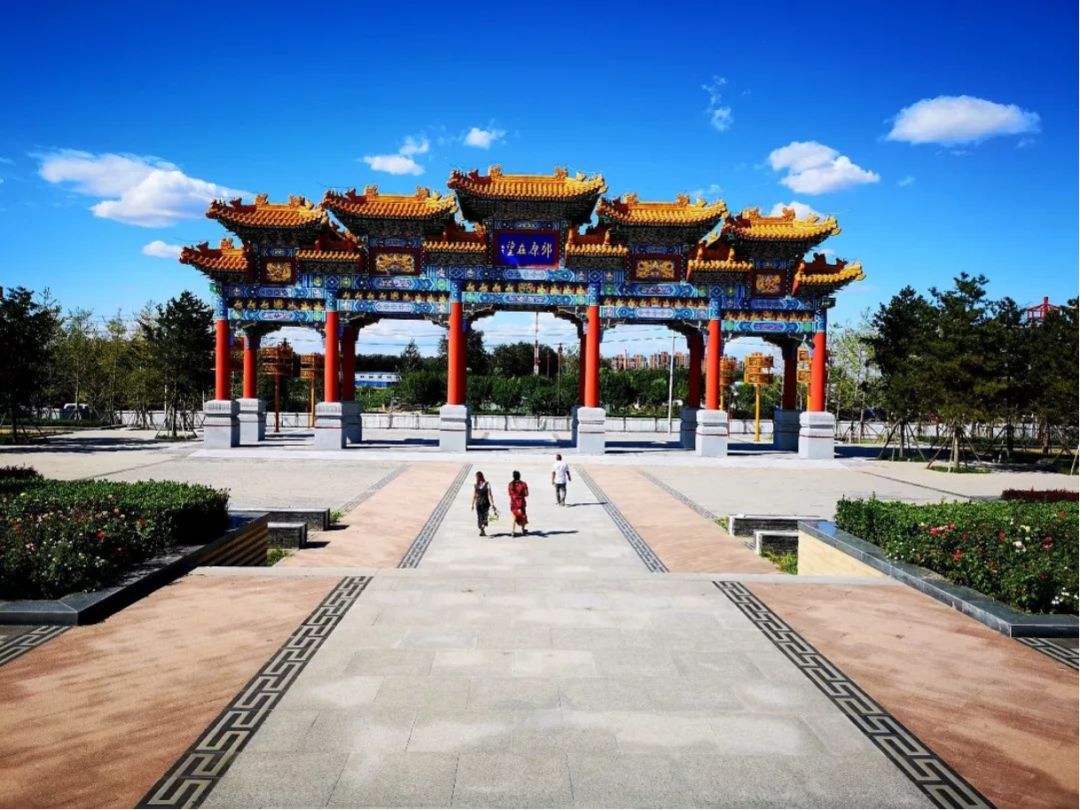 凤花 《麋鹿乐园》于东海 《舞动》文章来源:大兴瀛海生活网返回搜狐