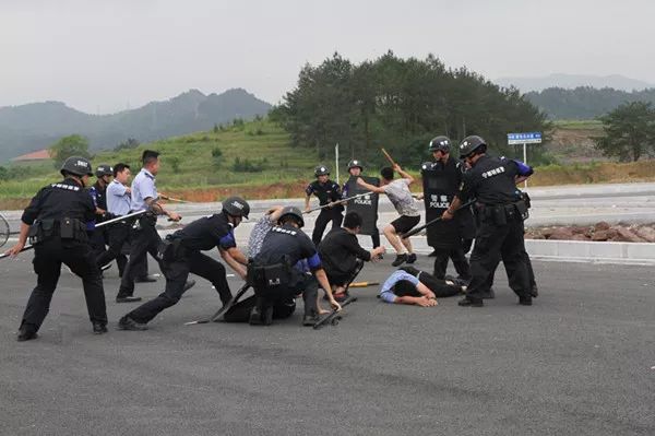 宁都反围剿纪念馆旁有人持械斗殴真相是