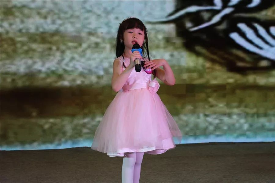 杨涵羽342号选手 代子越337号选手 侯钰婷336号选手 古再丽努尔331号