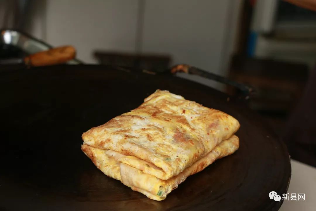 新县特色美食让人魂牵梦萦的鸡蛋饼