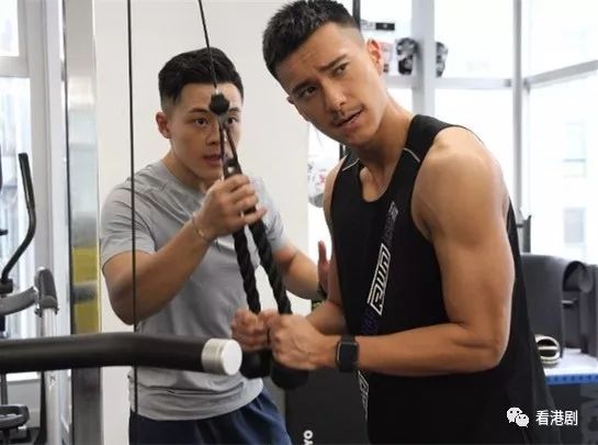 前华姐余思霆男友,有"御用细佬"之称的tvb艺人朱敏瀚,曾因角色被定型
