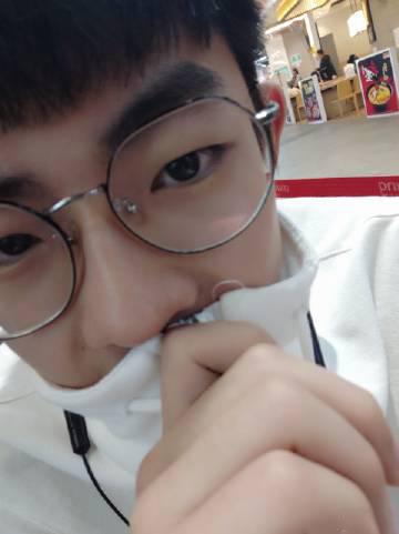 ▍王九龙王九龙,也就是张九龄的搭档,两人一高一矮,一黑一白,极具