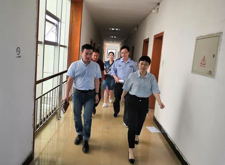 县政府副县长李晓云就高考工作到相关职能部门开展督查调研