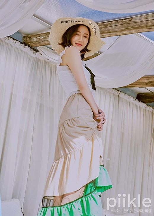 韩国女艺人李多仁最新时装杂志照曝光