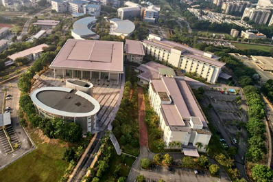 多媒体大学的毕业生受到国内外著名企业的垂青,被誉为"马来西亚的清华