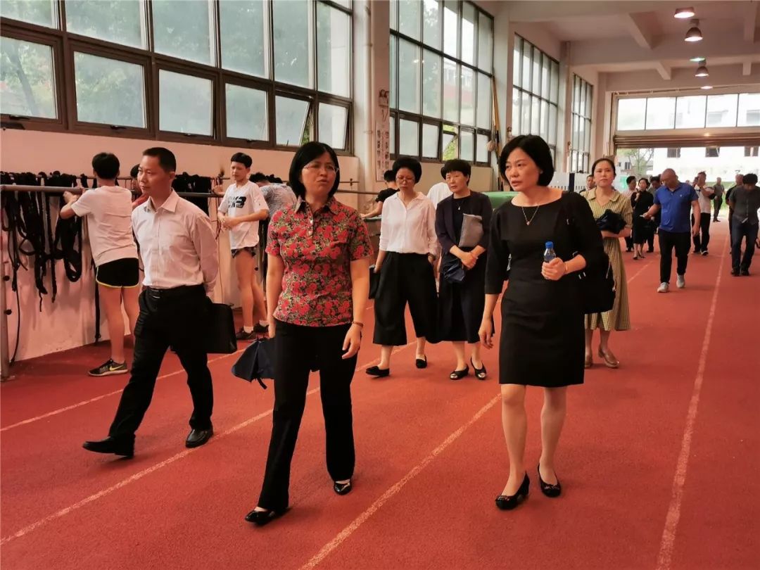 王玉英一行实地走访了竞技体育训练基地