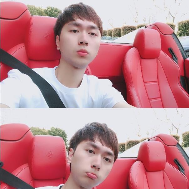 截止下午五点半,先行开播的洋气黄战力积分已经达到61排行第二名,小小