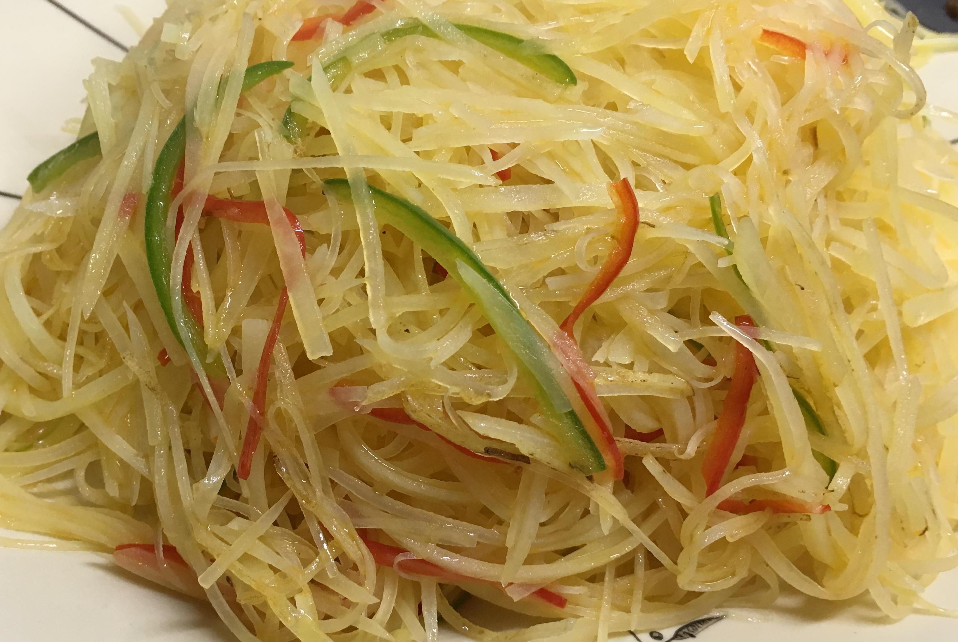 酸辣土豆丝饭店做的那么好吃技巧在这里爽口清脆才是硬道理