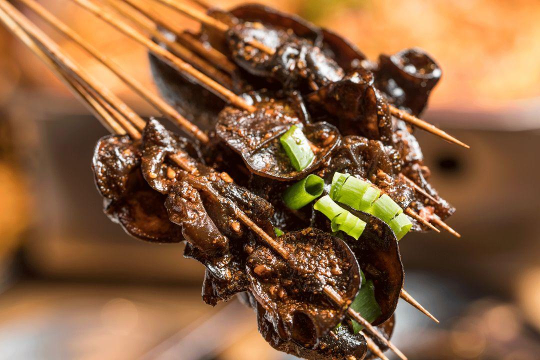 67新出的菜品里还有烤花菜,烤香菇和烤木耳,吃一口就让人彻底爱上这