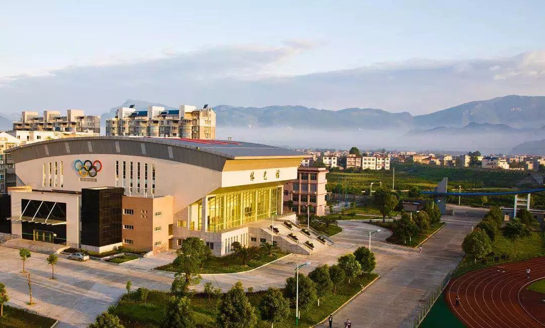 武陵源区第一中学03考点:张家界市第一中学02考点:张家界市民族中学01