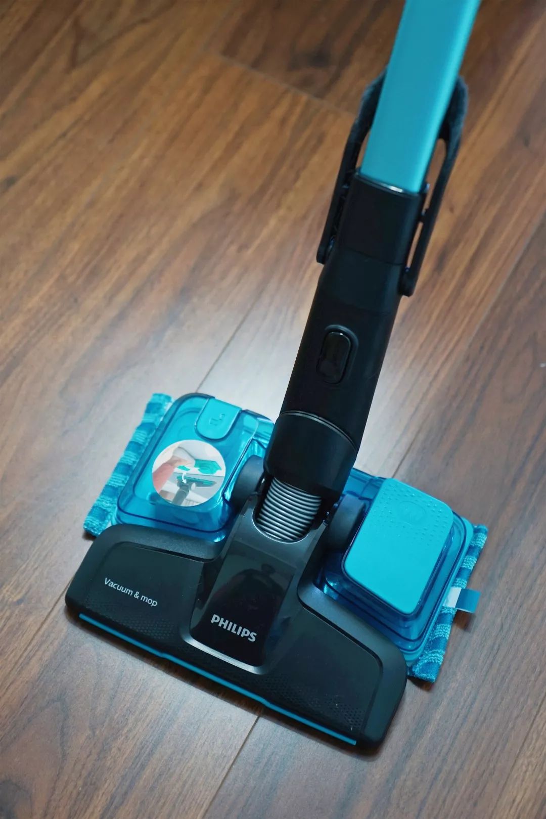 飞利浦speedpro aqua吸尘湿拖一体机